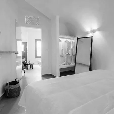 Eternity Santorini فندق ثيرا