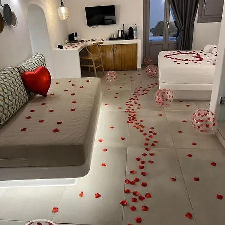فندق Eternity Santorini 2*