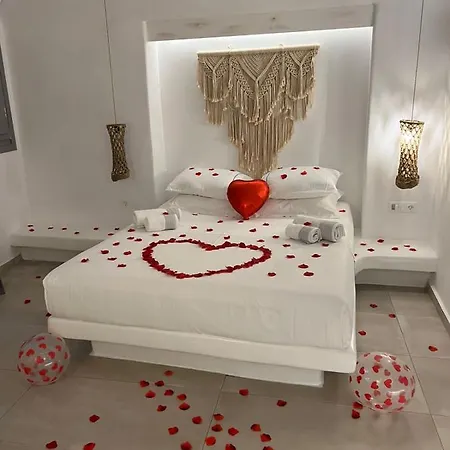 Eternity Santorini ثيرا